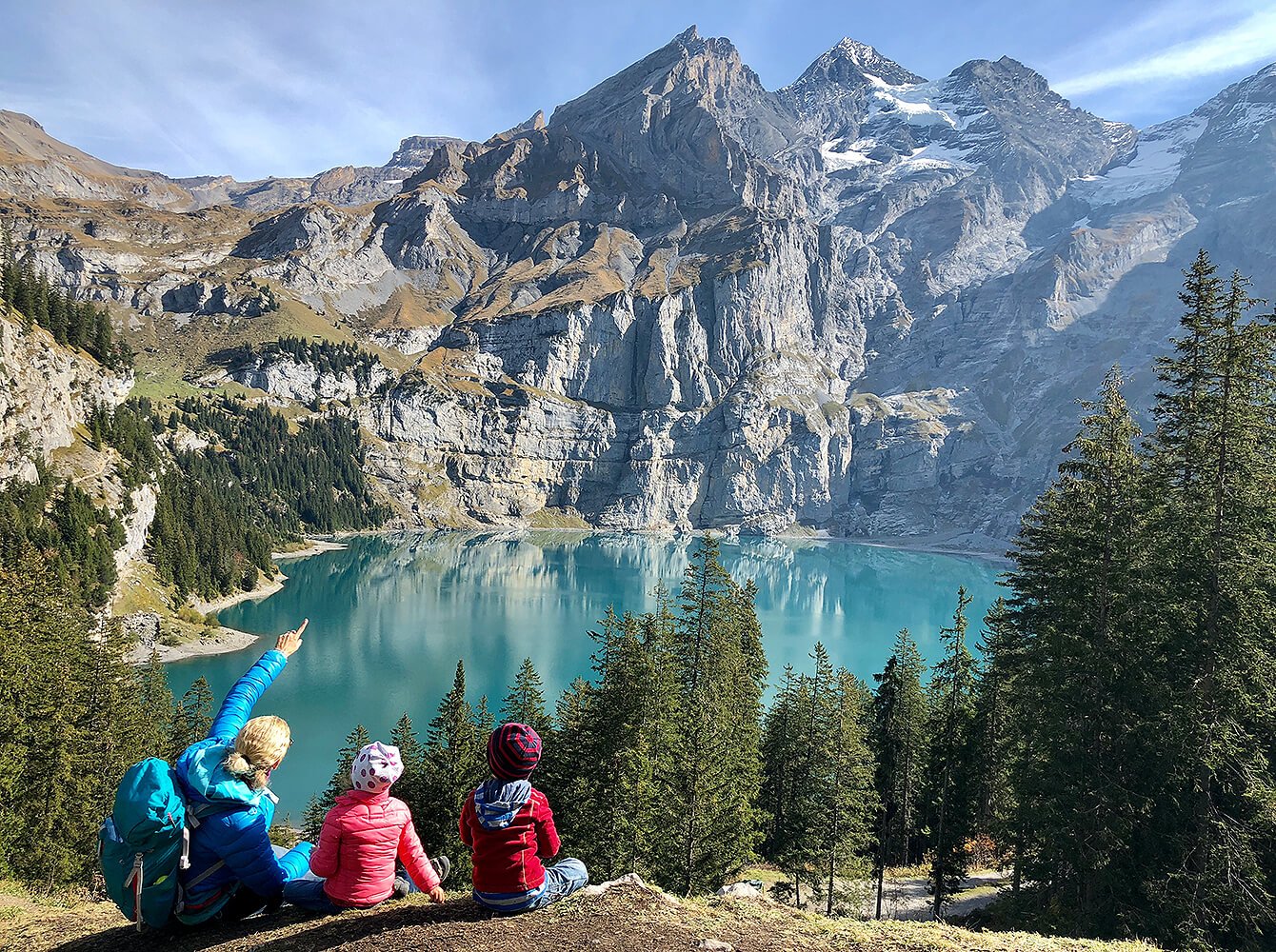 Stunning view from the Oeschinensee in