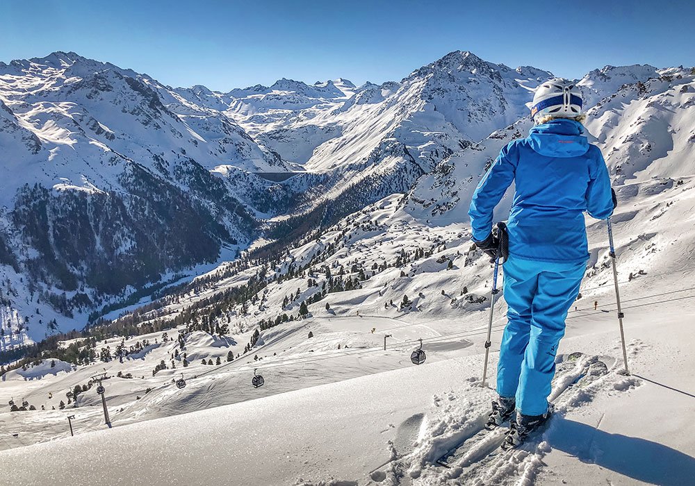 skier in les 4 vallées domain