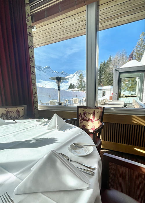 breakfast area at hotel Arosa Kulm