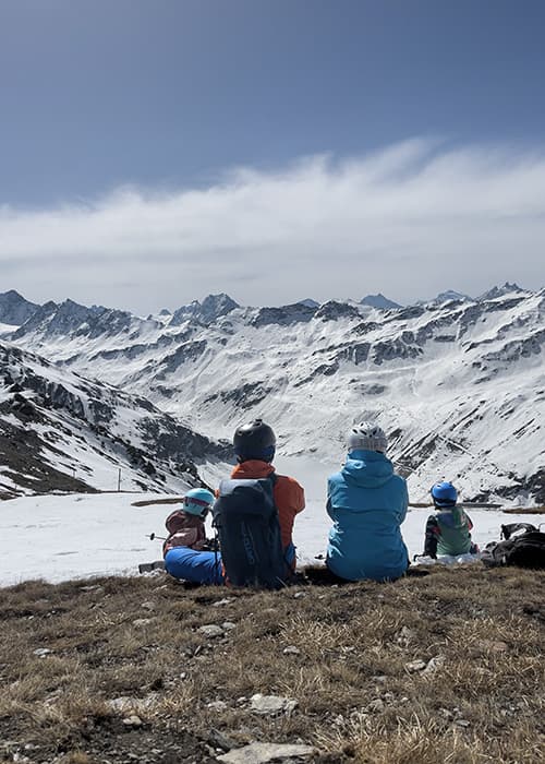 Family at a viewpoint in Zinal