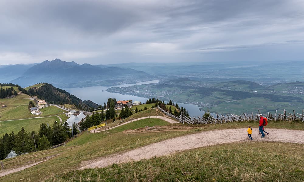 family walking from the Rigi 