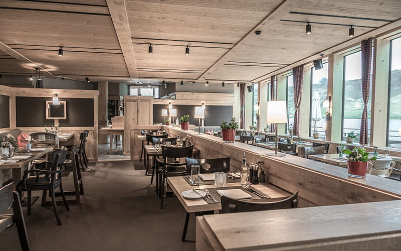 restrant in the frutt mountain resort