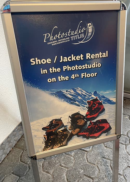 a sign saying shoes to rent on mount titlis
